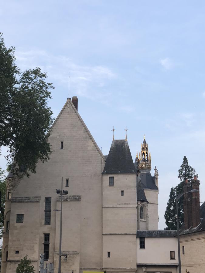 Mercure Beauvais Centre Cathedrale Экстерьер фото